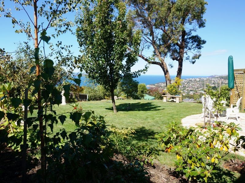 2/83B Diamond Drive, Blackmans Bay TAS 7052