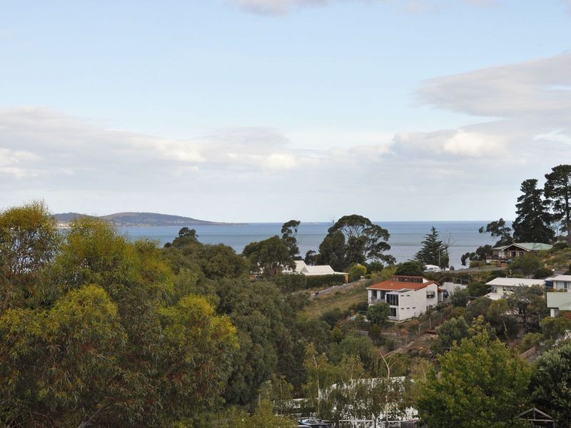 24 Mirramar Park, Blackmans Bay TAS 7052