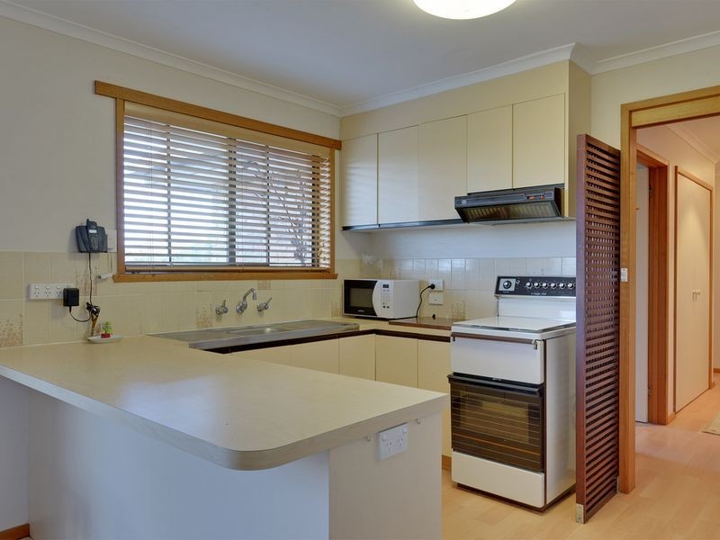 24 Mirramar Park, Blackmans Bay TAS 7052