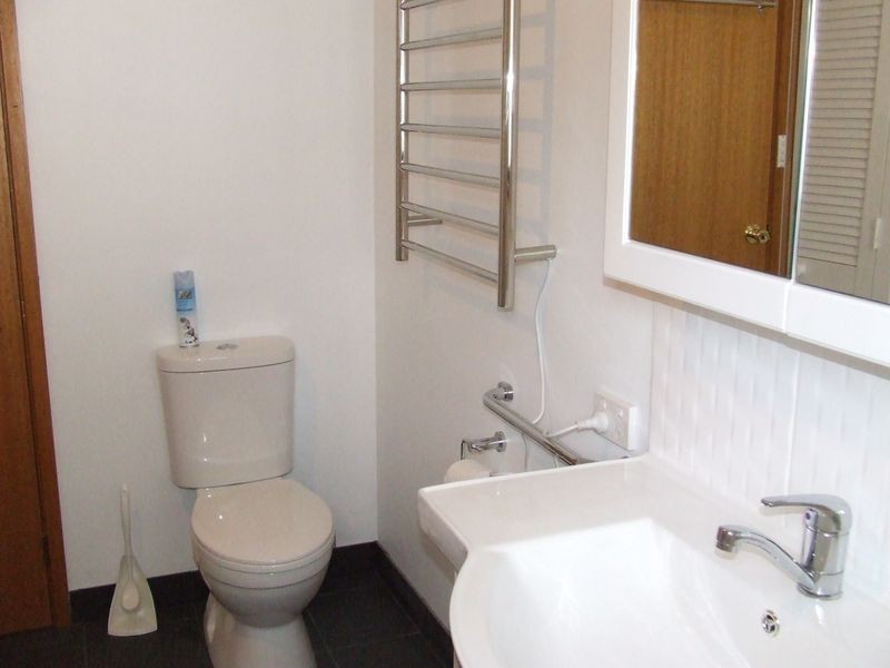 39 Village Drive, Kingston TAS 7050