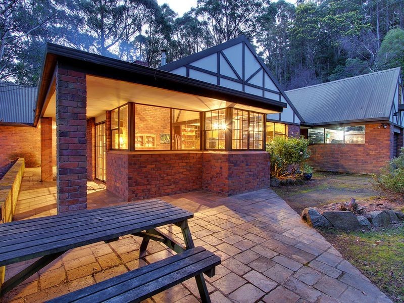 8-10 Wolfes Road, Neika TAS 7054