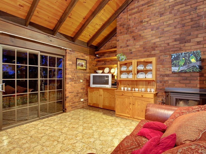 8-10 Wolfes Road, Neika TAS 7054