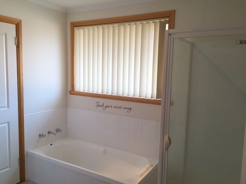 2/193-203 Redwood Road, Kingston TAS 7050