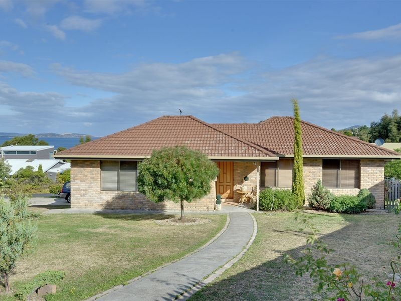 24 Mirramar Park, Blackmans Bay TAS 7052