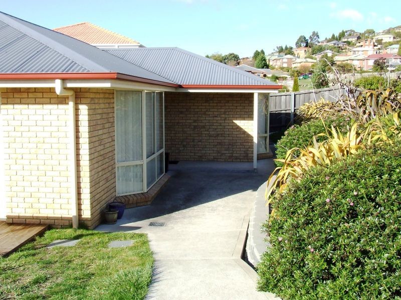 16 Baltonsborough Road, Austins Ferry TAS 7011