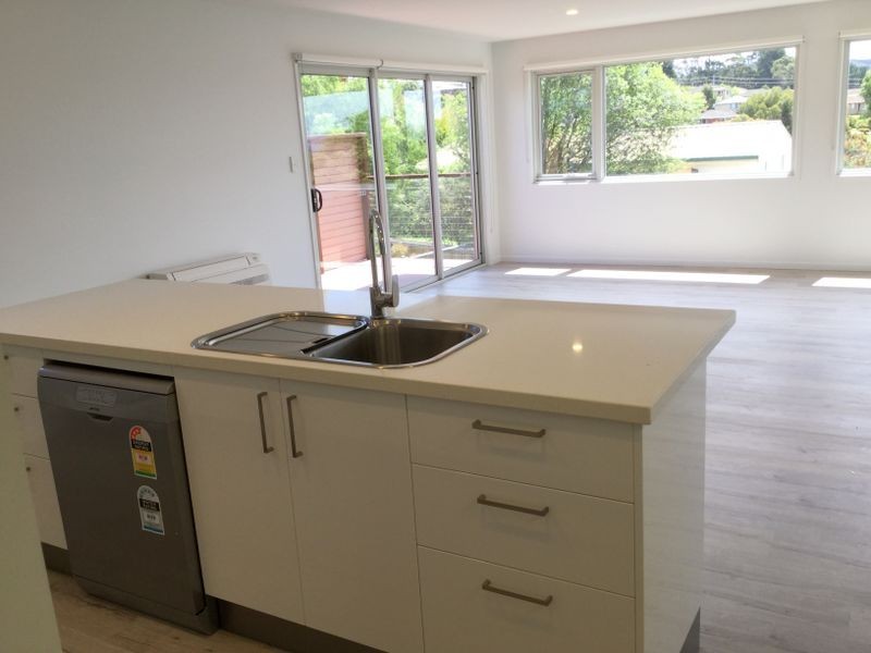 3 17 Powell Road, Blackmans Bay TAS 7052