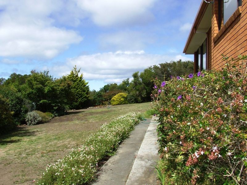 47 Burwood Drive, Blackmans Bay TAS 7052