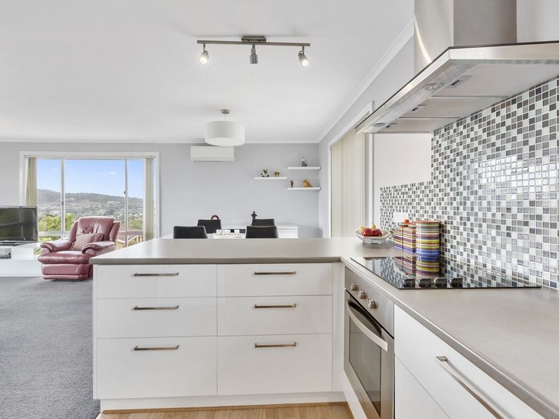 1/25 Tingira Road, Blackmans Bay TAS 7052