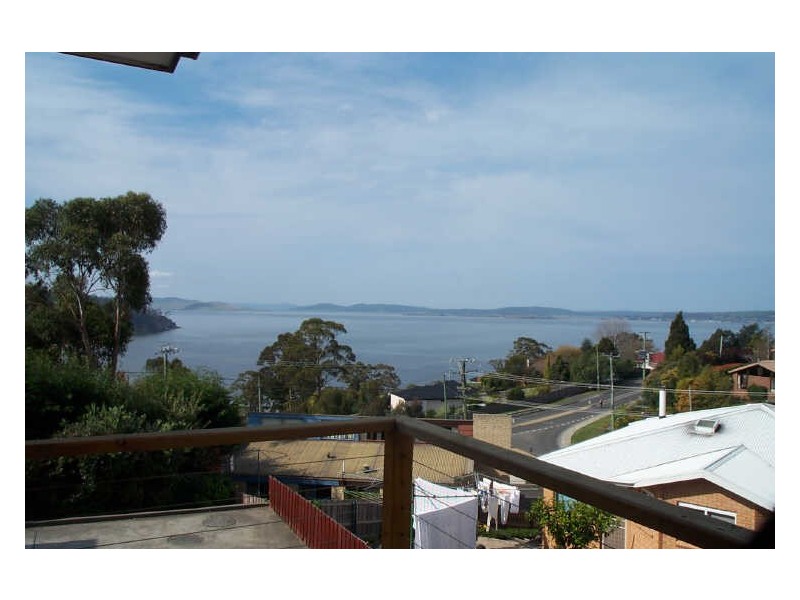 1/49 Kunama Drive, Kingston Beach TAS 7050