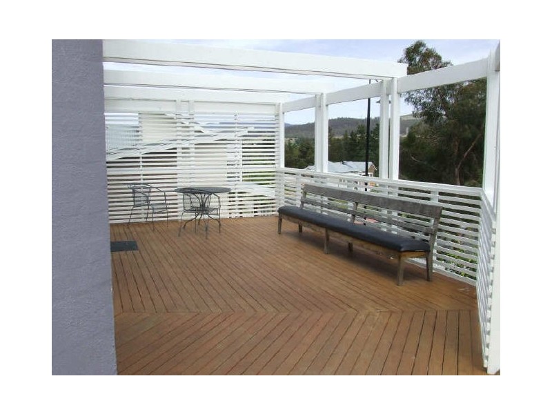 11 Alfreds Garden, Kingston TAS 7050