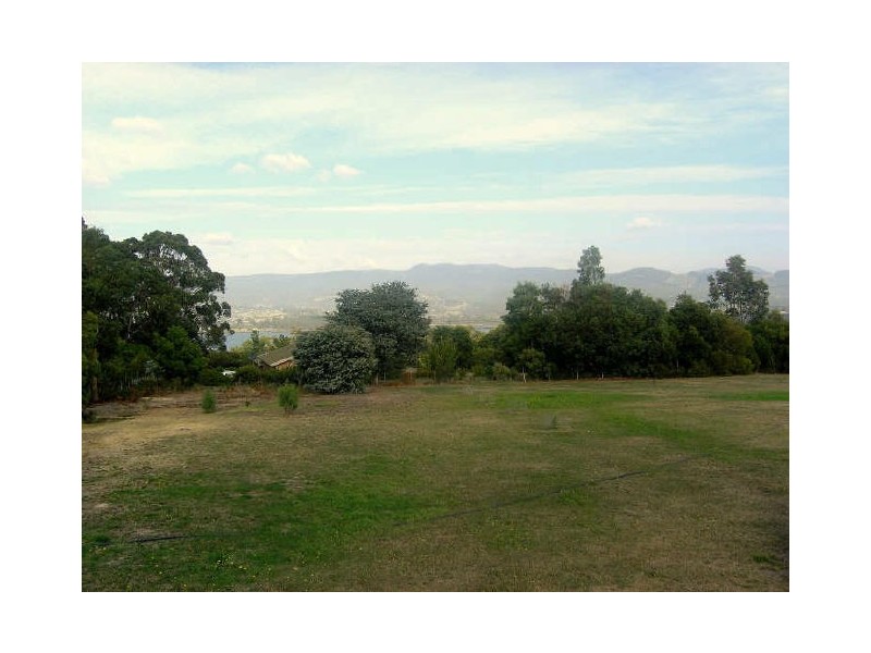 23 Alanwood Road, Howden TAS 7054