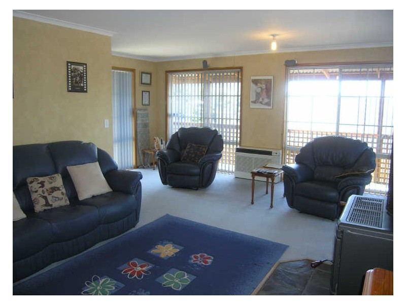 7 Sandra Drive, Blackmans Bay TAS 7052