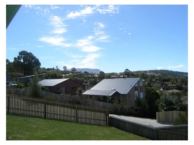7 Sandra Drive, Blackmans Bay TAS 7052