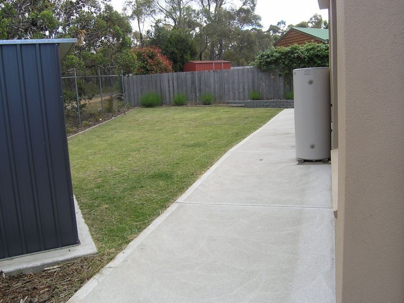 2/63 Ash Drive, Kingston TAS 7050