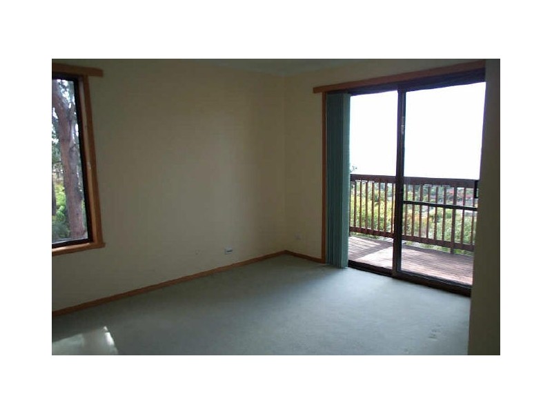 4 Dominion Court, Blackmans Bay TAS 7052