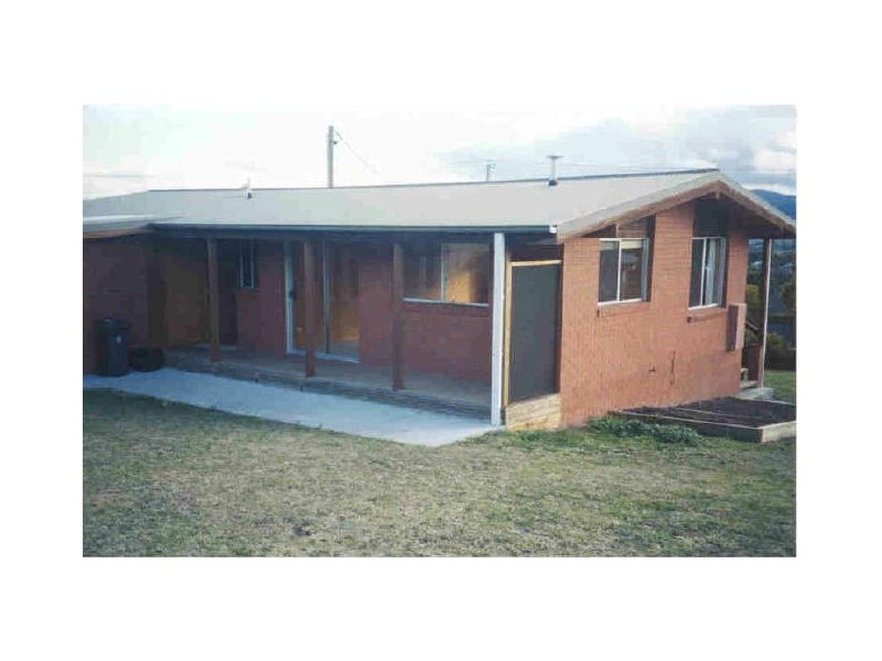 100 Redwood Road, Kingston TAS 7050