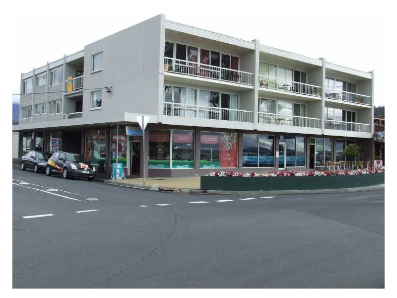 2/1 Beach Road, Kingston Beach TAS 7050