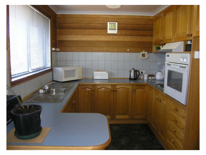 2 Courtleigh Place, Blackmans Bay TAS 7052