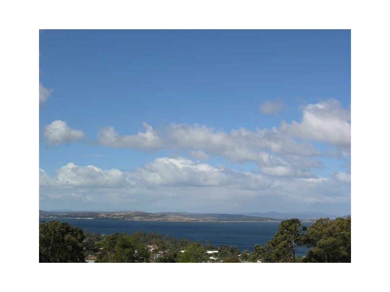 81 Crystal Downs Drive, Blackmans Bay TAS 7052