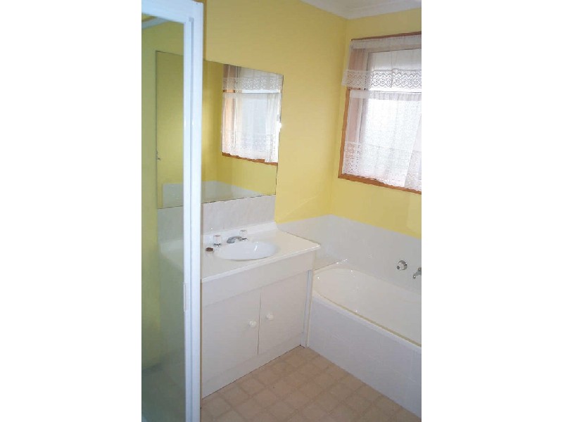 15 Hawthorn Drive, Kingston TAS 7050