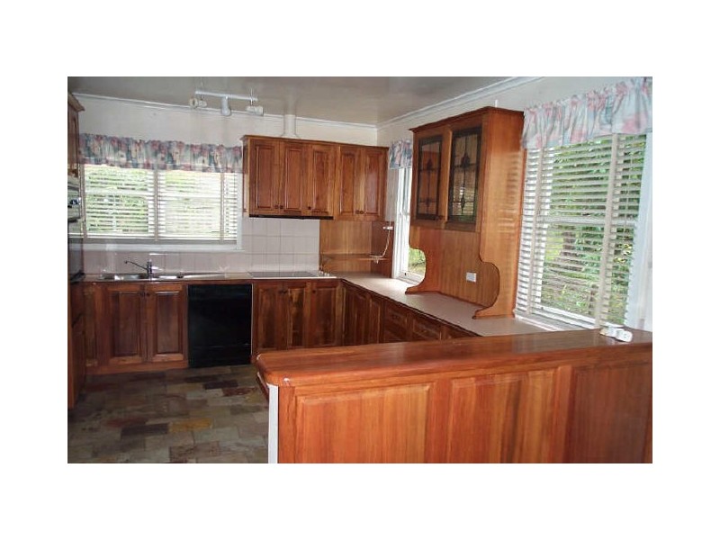 127 Roslyn Avenue, Blackmans Bay TAS 7052