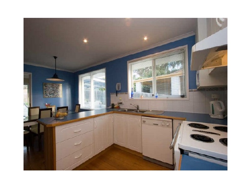 4 Alamo Close, Blackmans Bay TAS 7052