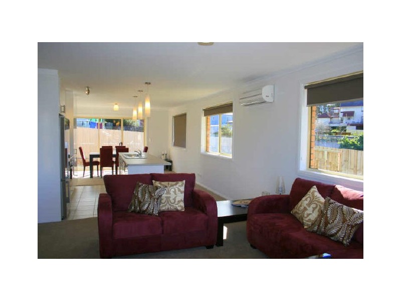 2/3 Home Avenue, Blackmans Bay TAS 7052