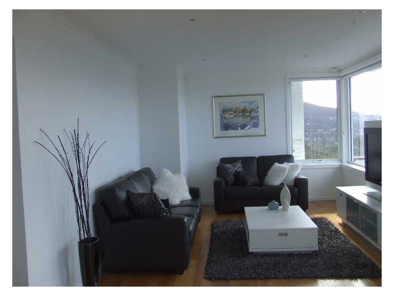 7 Birngana Avenue, Sandy Bay TAS 7005