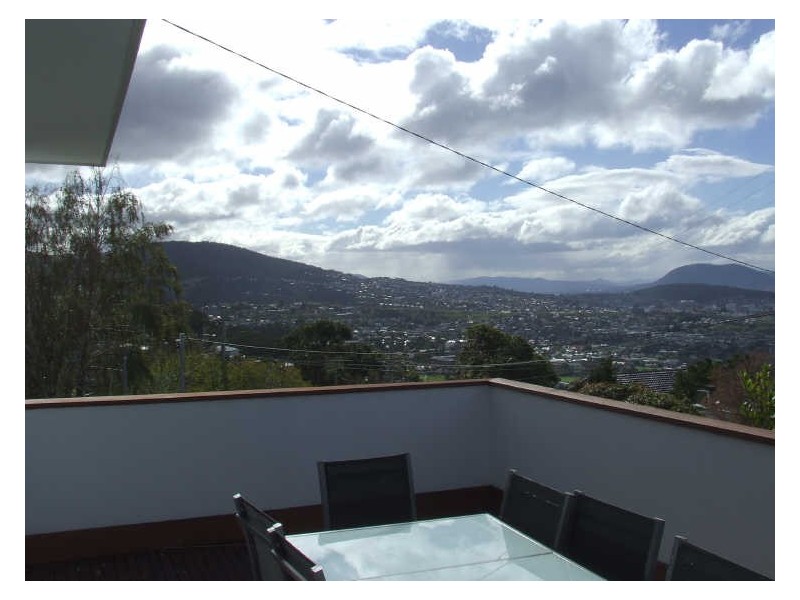 7 Birngana Avenue, Sandy Bay TAS 7005