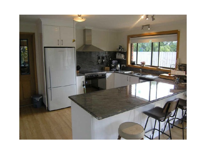 25 Burwood Drive, Blackmans Bay TAS 7052