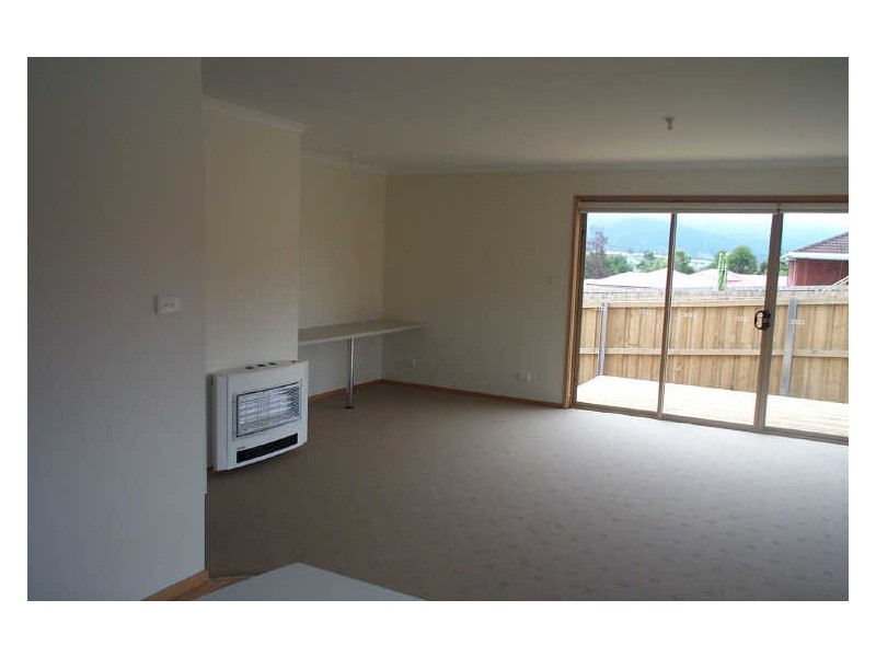 1/103 Redwood Road, Kingston TAS 7050