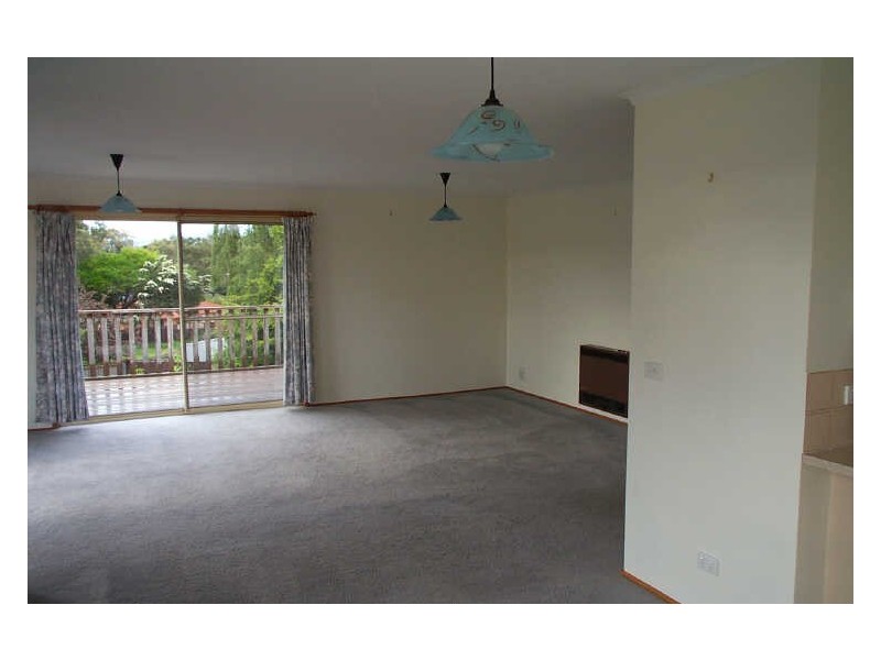 15 Hawthorn Drive, Kingston TAS 7050