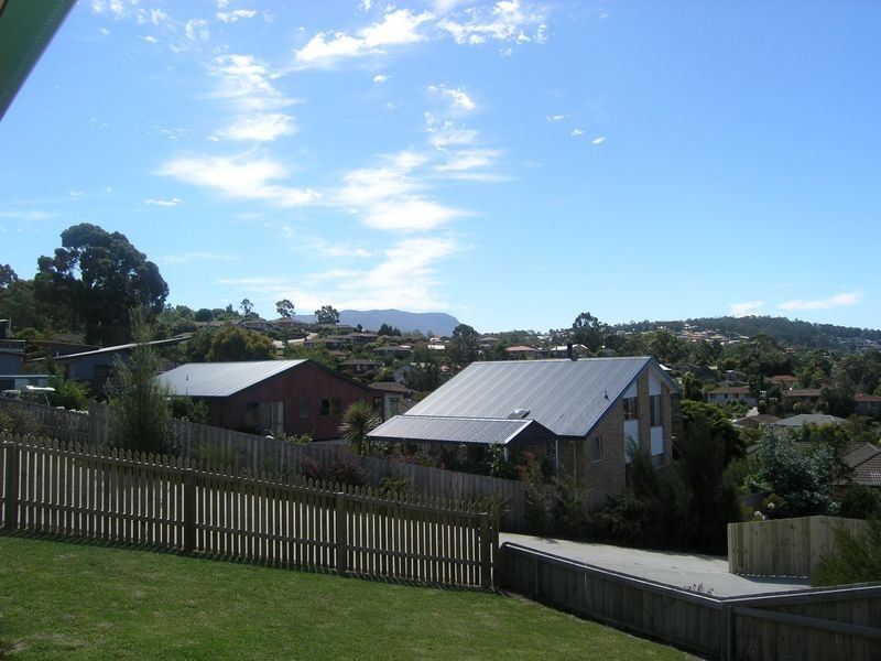 7 Sandra Drive, Blackmans Bay TAS 7052