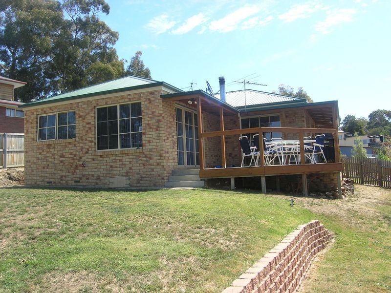 7 Sandra Drive, Blackmans Bay TAS 7052