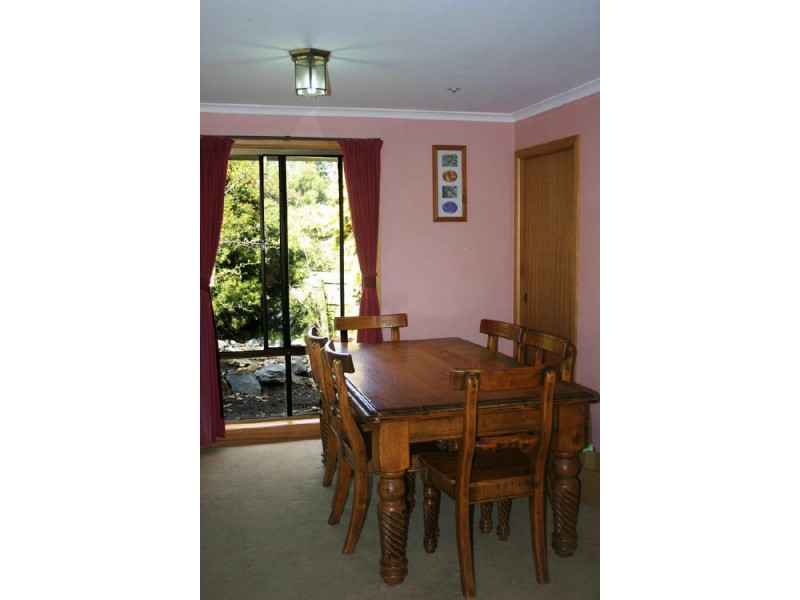 1 Willowbend Road, Kingston TAS 7050