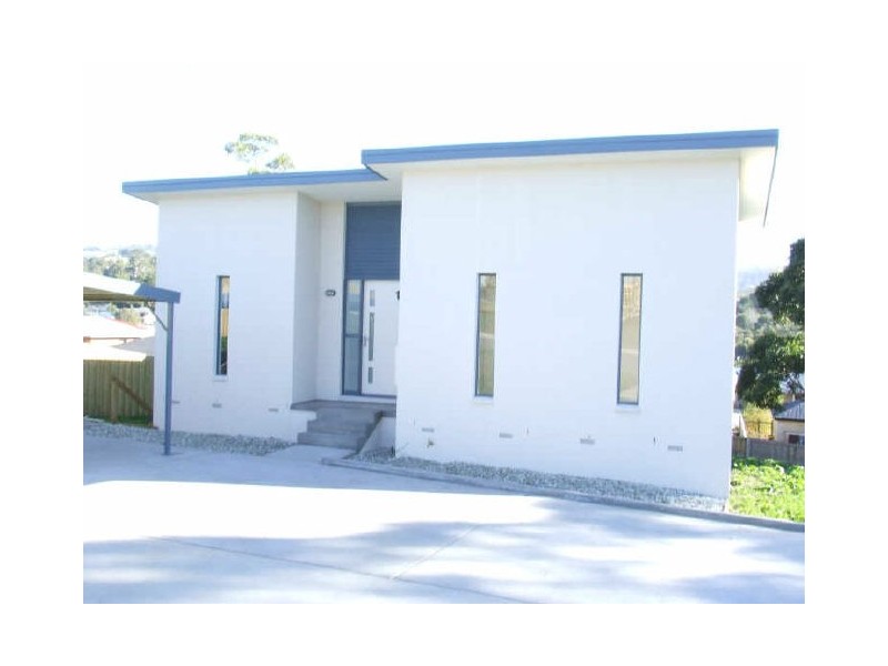 4 Queens Parade, Kingston TAS 7050