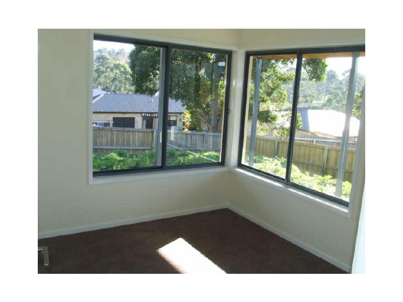 4 Queens Parade, Kingston TAS 7050
