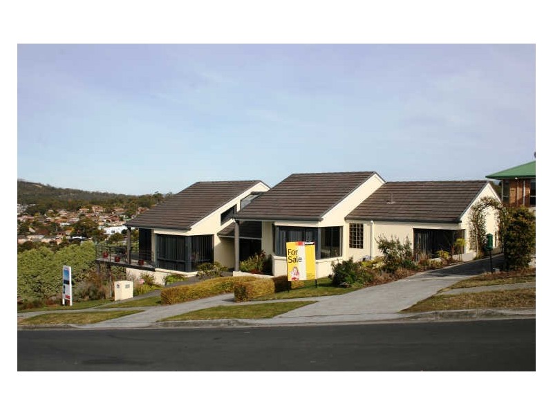 16 Timbertop Drive, Blackmans Bay TAS 7052