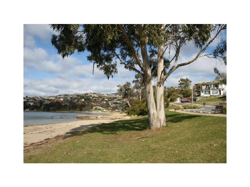46 Ocean Esplanade, Blackmans Bay TAS 7052