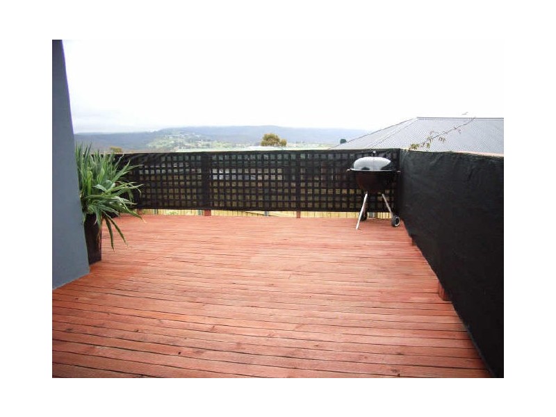 1/297 Redwood Road, Kingston TAS 7050