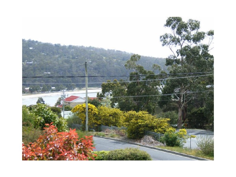 11 Moonya Drive, Kingston Beach TAS 7050
