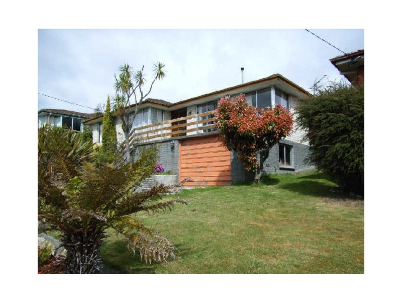 11 Moonya Drive, Kingston Beach TAS 7050