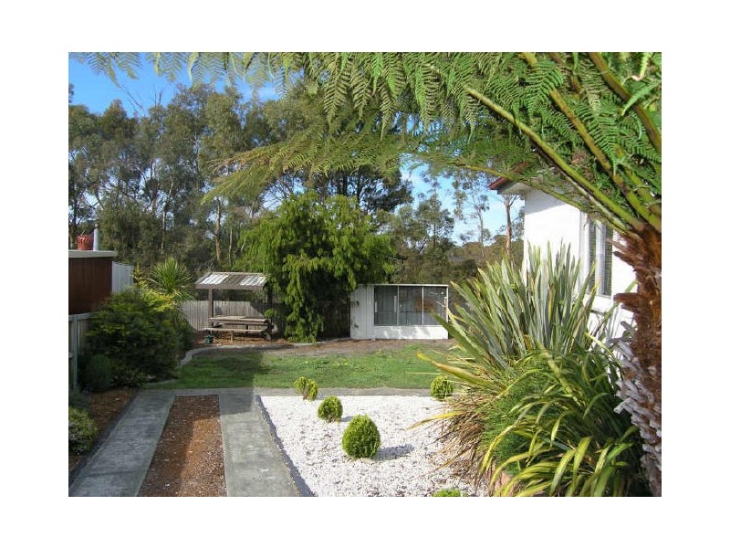 17 Wattle Street, Kingston TAS 7050