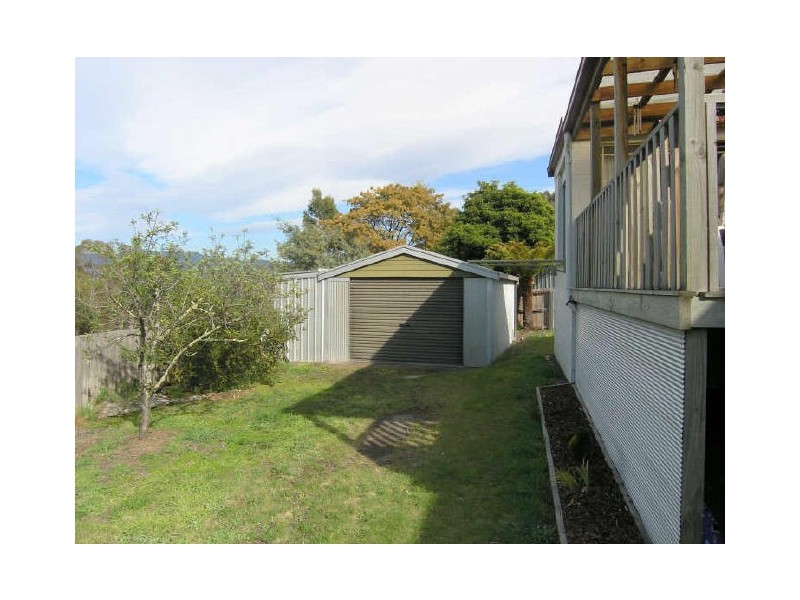 17 Wattle Street, Kingston TAS 7050