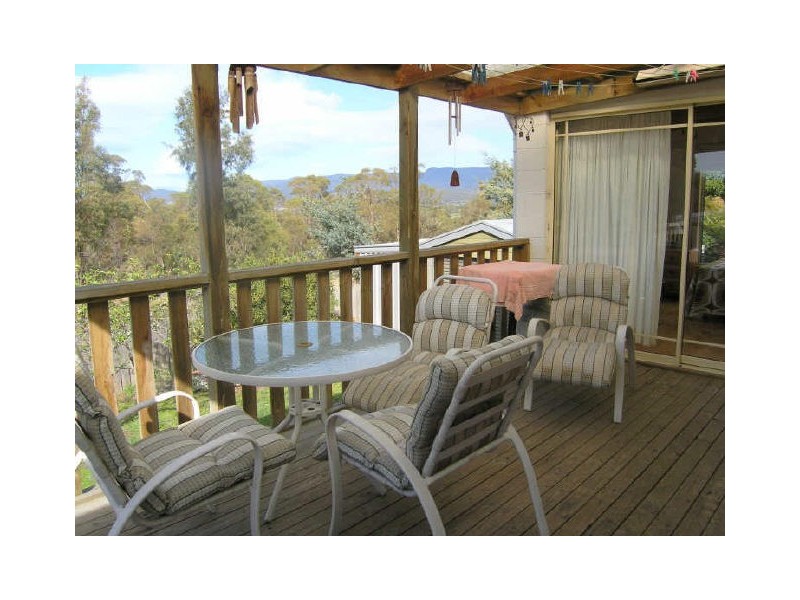 17 Wattle Street, Kingston TAS 7050
