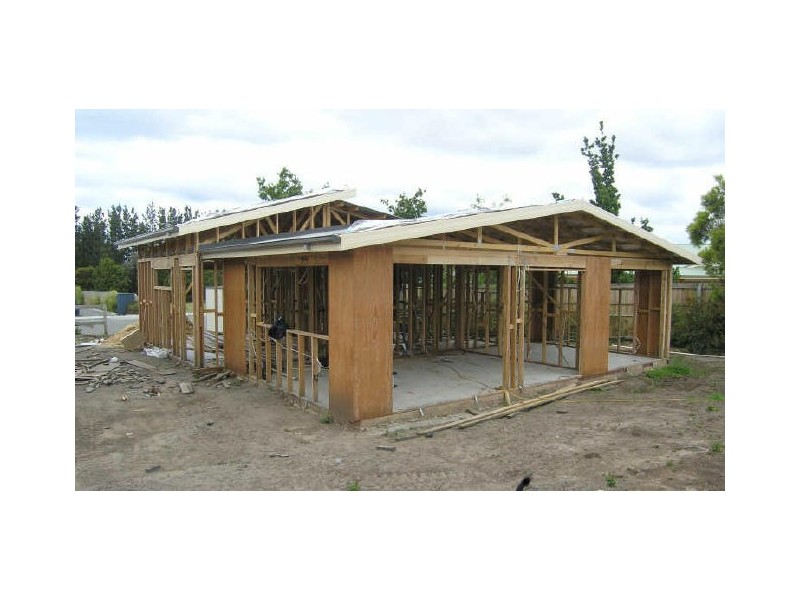 2/11 Manor Gardens, Kingston TAS 7050