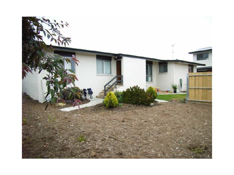 3/211 Roslyn Avenue, Blackmans Bay TAS 7052