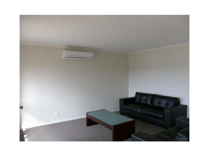 1/211 Roslyn Avenue, Blackmans Bay TAS 7052