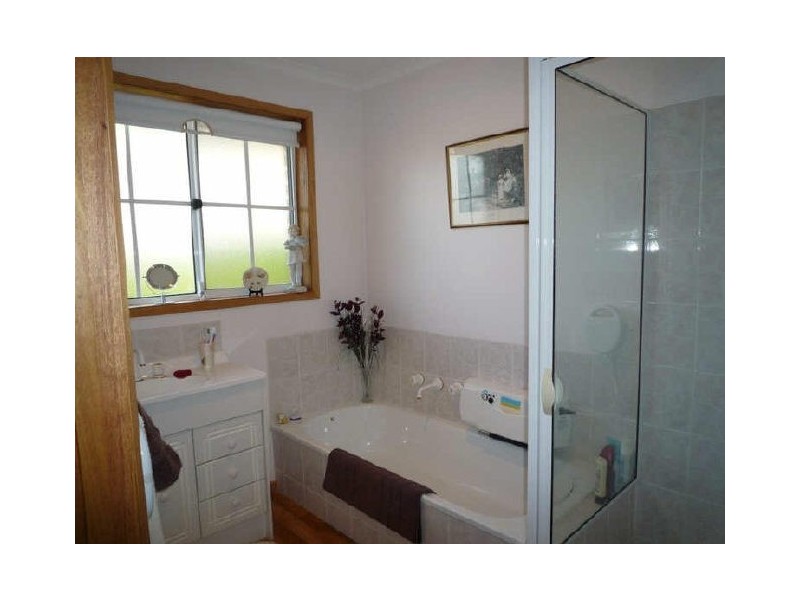 305 Redwood Road, Kingston TAS 7050