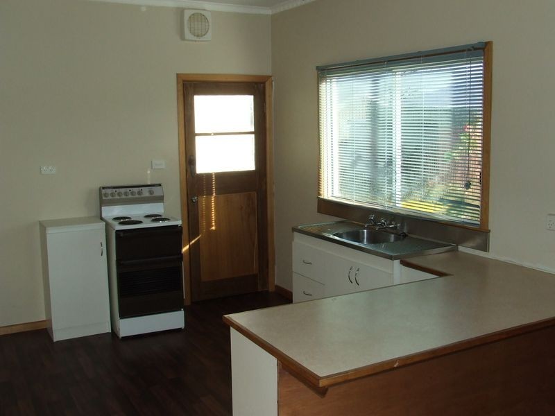 75 Sale Street, Huonville TAS 7109